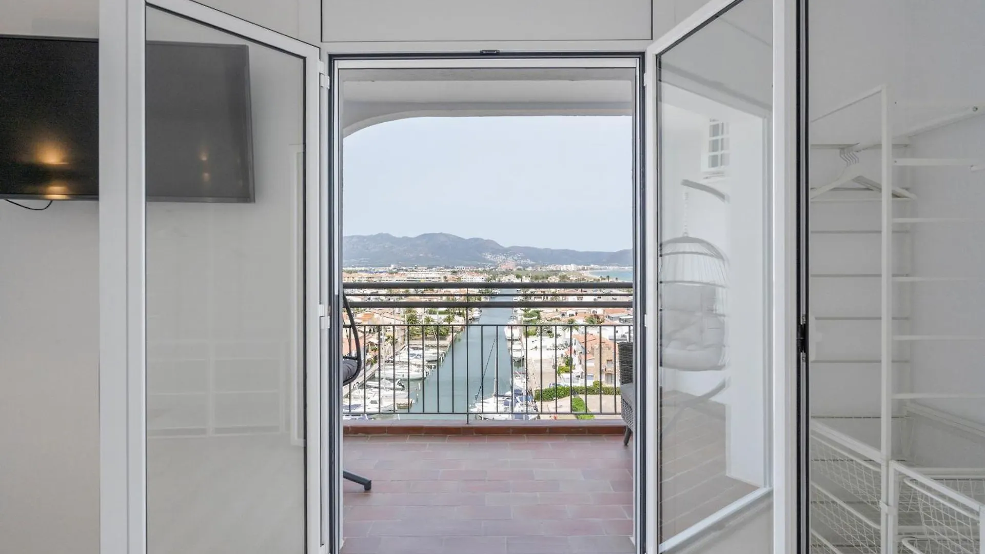 Welcs Apartamento 064 Emp Frente Al Mar Apartment Empuriabrava